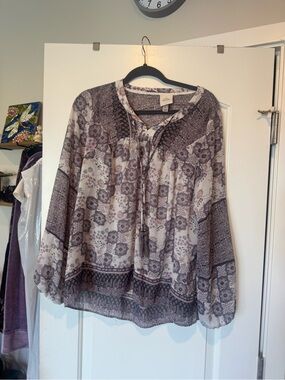 Knox Rose Floral Border Print Peasant Tunic — Gray